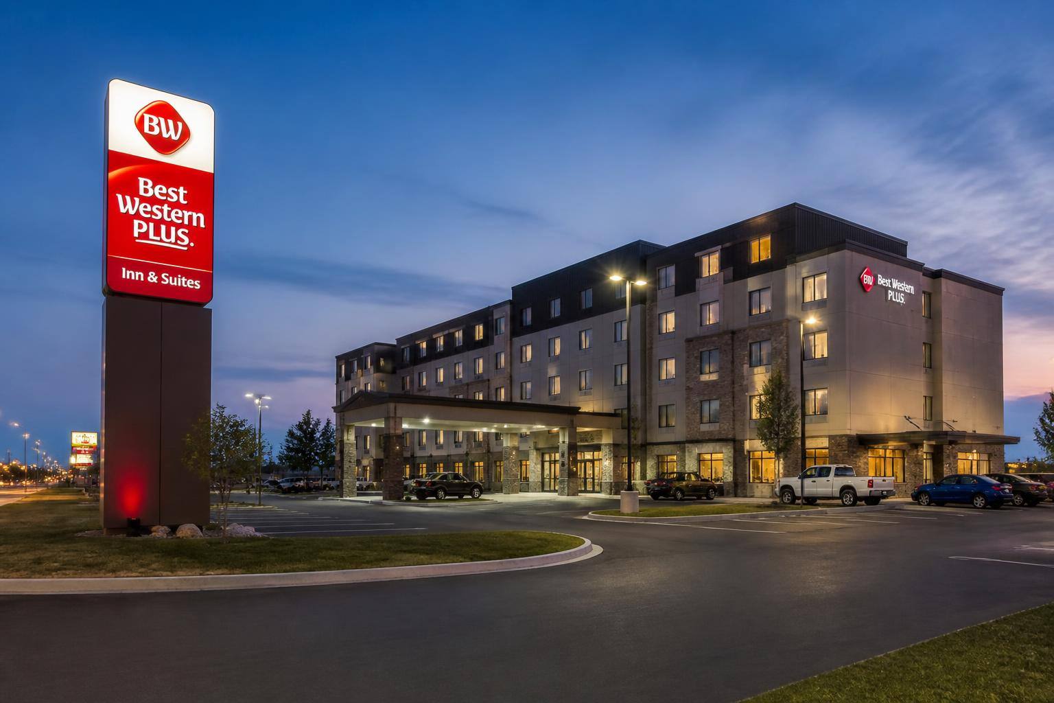 Branded highway hotel refinanced ahead of maturity